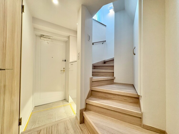 玄関 シューズボックスを完備した玄関です。