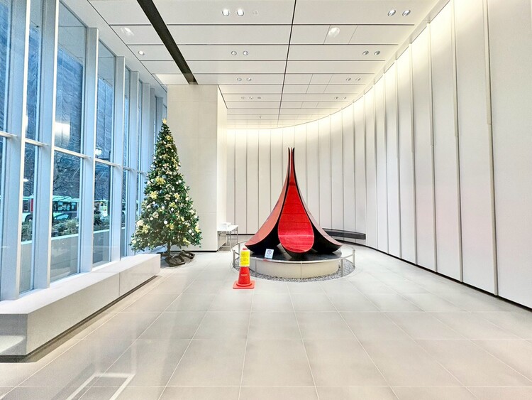 エントランス エントランス内部は、管理が行き届き清潔な共有スペースとなっています。