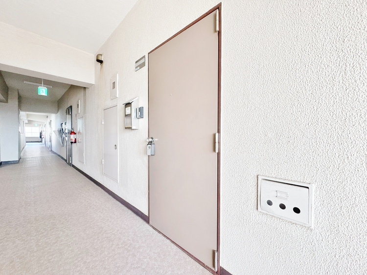 玄関 玄関を開ければ、そこは安らぎのご自宅。