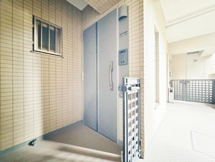 玄関 玄関を開ければ、そこは安らぎのご自宅。