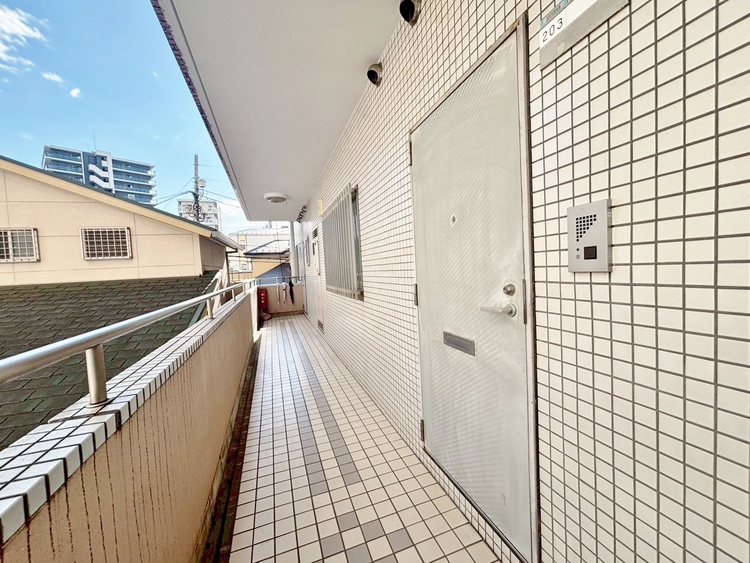 玄関 玄関を開ければ、そこは安らぎのご自宅。