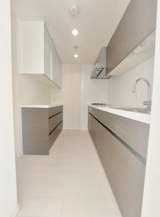 キッチン 洗練されたスタイリッシュなデザイン性と使いやすさを備えた仕様。