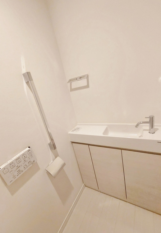 洗面 何かと物が増える場所だからこそ、スッキリと見映えの良い空間に。