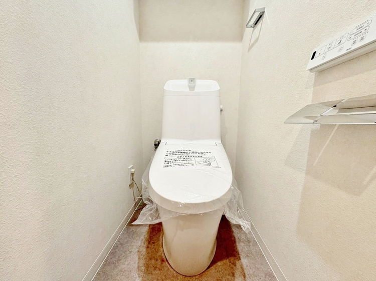 トイレ 暮らしの中のさりげないひとときの快適さにも、こだわりを、持って設備を配しております。