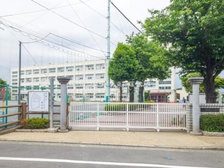 周辺 横浜市立日限山小学校　410ｍ