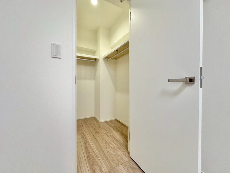 その他 収納スペースが付いていて、お部屋を広く使っていただけます。