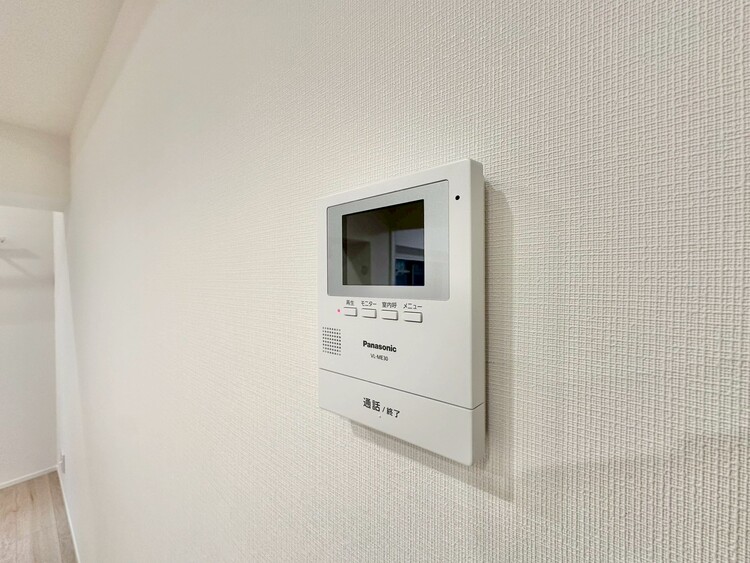 その他 誰が来てもわかる様にモニター付きインターホンを設置。