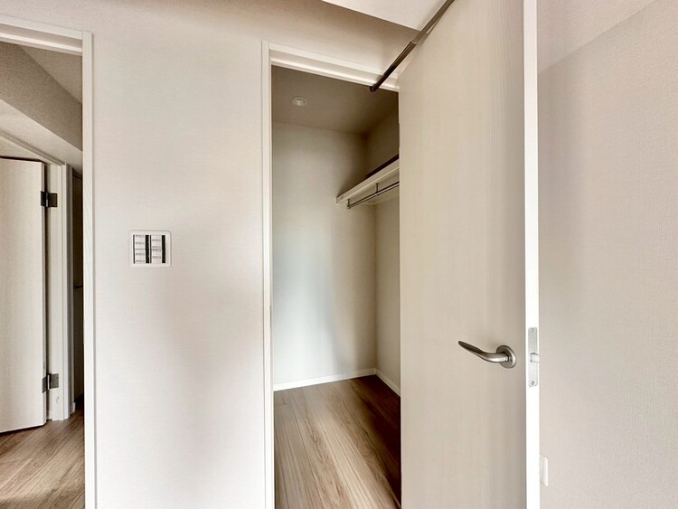 その他 家電やスーツケース、ストック品など何でも片付く嬉しい空間です。