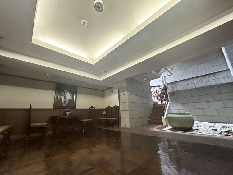 その他 館内は静寂な中が保たれており、管理が行き届いている印象を受けました。