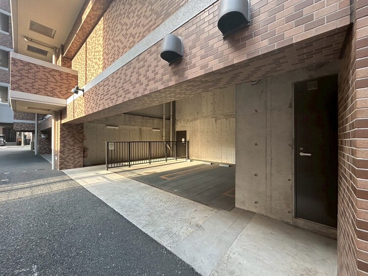 その他 駐車スペースが嬉しいですね。※空き状況は都度ご確認下さい。