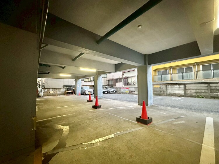 その他 駐車スペースが嬉しいですね。※空き状況は都度ご確認下さい。