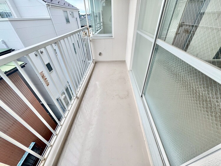 その他 朝の澄んだ空気や、夕方に吹く清々しい風を感じられるバルコニー。