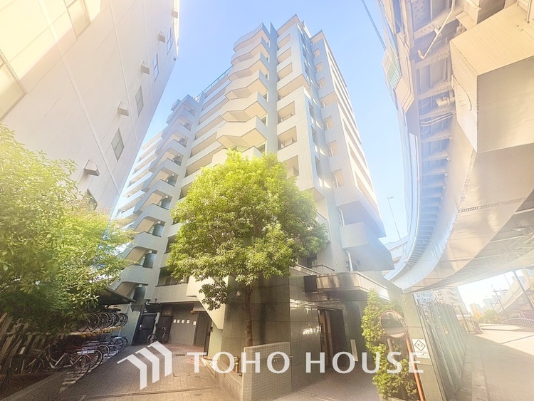 外観 漂う上質な空気感、マンションに入れば「おかえりなさい」と笑顔で迎えてくれるエントランス。最良の心配りを感じるマンションでした。