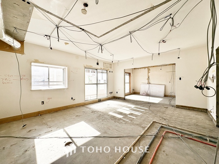 内装 家族みんなの笑顔が、笑い声が絶えない幸せいっぱいのこの場所で新たな生活が始まる