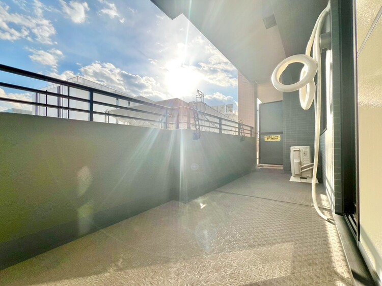 その他 朝の澄んだ空気や、夕方に吹く清々しい風を感じられるバルコニー。