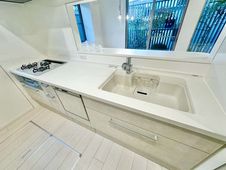 その他 使いやすくスタイリッシュなキッチン空間になっております。