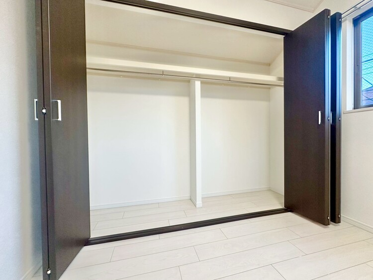 その他 収納スペースが付いていて、お部屋を広く使っていただけます。