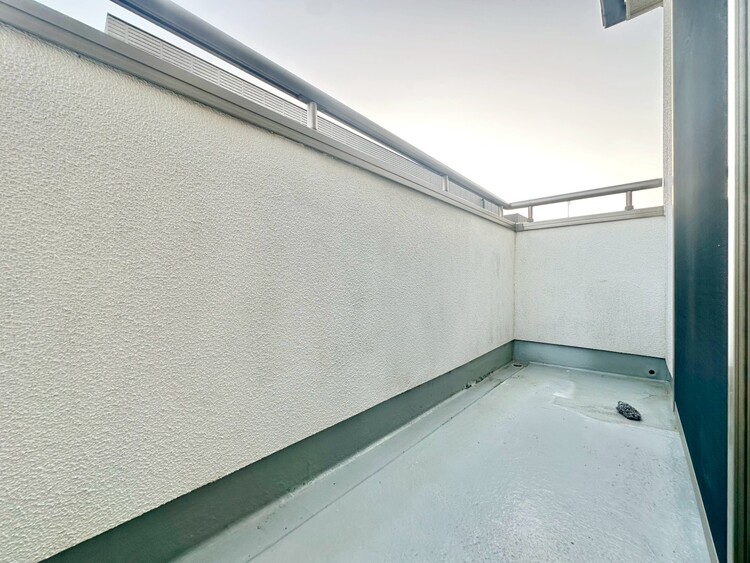 その他 朝の澄んだ空気や、夕方に吹く清々しい風を感じられるバルコニー。