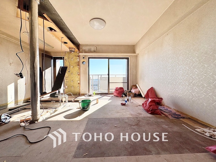 内装 現在改装中◆眩い◆光が燦々と入り、家族の笑顔を照らす。「いつまでも続いて」と願う夢のような毎日がここにある。