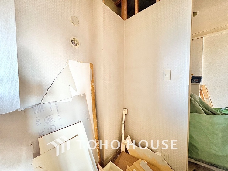 トイレ 現在改装中◆快適◆な生活に不可欠。節水型の高性能トイレを新設。