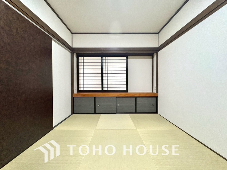 内装 【PRIVATE ROOM】◆快適◆な暮らしに不可欠な収納スペース。快適さとともに思い出も詰まっていく。