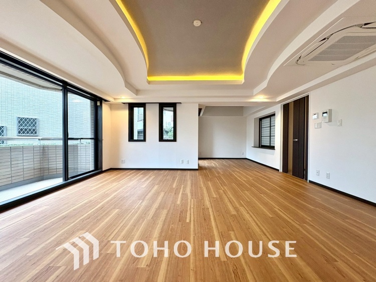 内装 【LIVING】◆Sunshine◆光が燦々と入り、いるだけで気持ちいい。「開放的でゆとりあるお部屋です。」