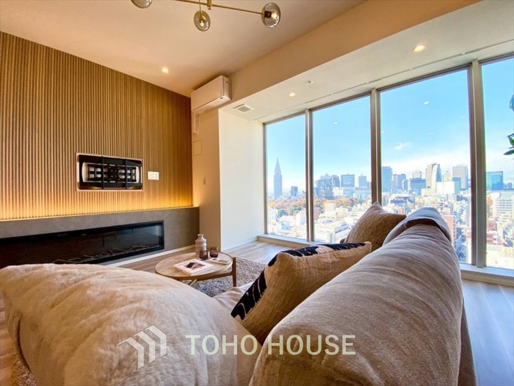 内装 【LIVING】◆陽光◆が差し込む。この開放的なLDKに家族の笑顔が集う。家族が一緒に過ごす空間は明るく、そして居心地よく。