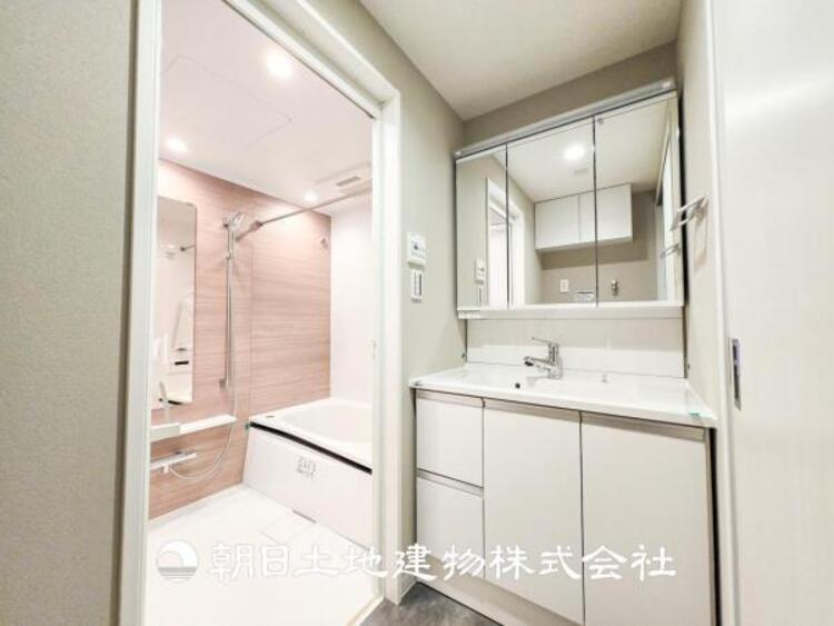 洗面 【洗面化粧台】慌ただしい1日が始まり、充実した1日の終わりを締めくくる洗面所。