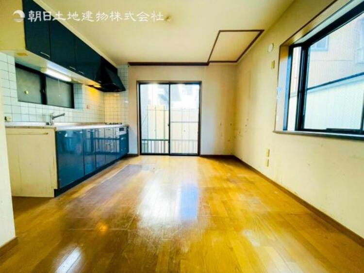 居間 家の良し悪しだけではなく周辺環境も重要なポイントとなります！ご案内時に周辺環境もご案内いたします！ 