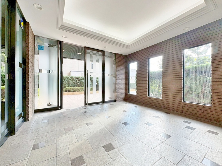 エントランス エントランスは、毎日の行き帰りで使う大事な空間です。