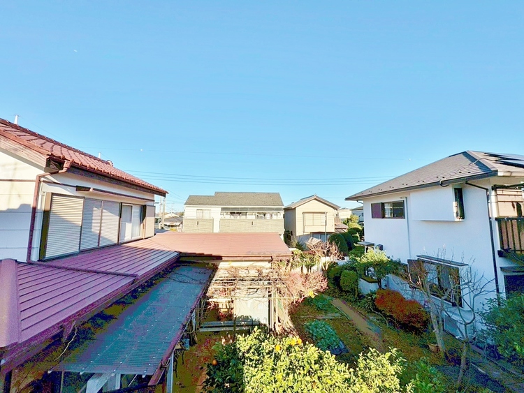 バルコニー 頬をなでる、優しい風を感じることが出来ます。