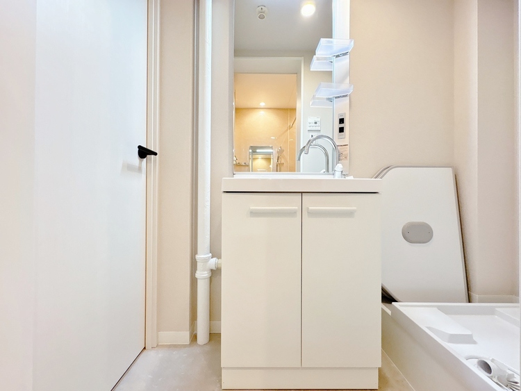 洗面 清潔感と心地よさを重視した、上質感漂うパウダールーム。