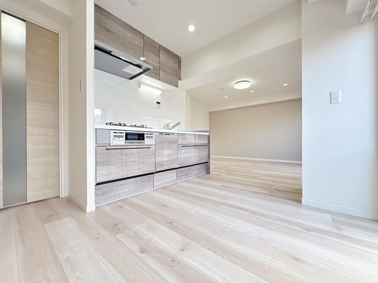 居間 快適に過ごす毎日を求めて、暮らしの中でご自身の「マイホーム」に創り上げてください。