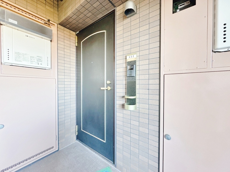 玄関 玄関を開ければ、そこは安らぎのご自宅。