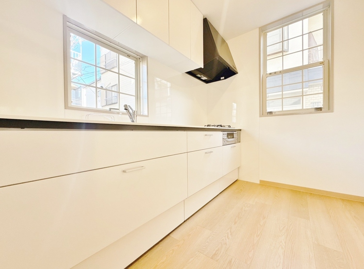 キッチン 洗練されたスタイリッシュなデザイン性と使いやすさを備えた仕様。