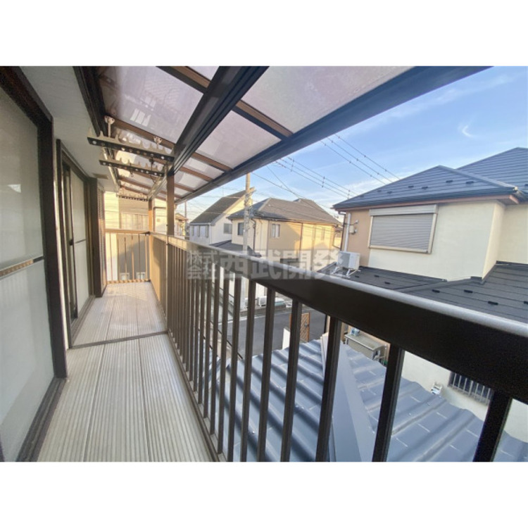 バルコニー ワイドなバルコニーで洗濯物もお布団も、たくさん干せます。広いバルコニーは使い勝手が良好です。