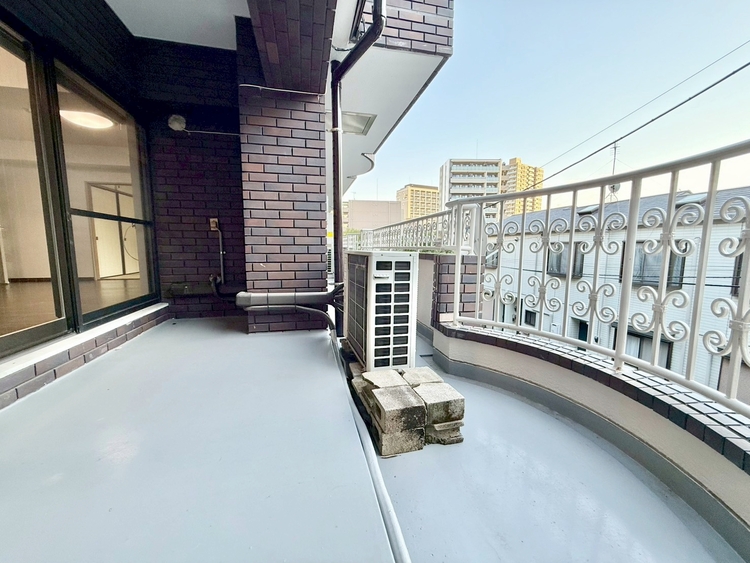 その他 朝の澄んだ空気や、夕方に吹く清々しい風を感じられるバルコニー。