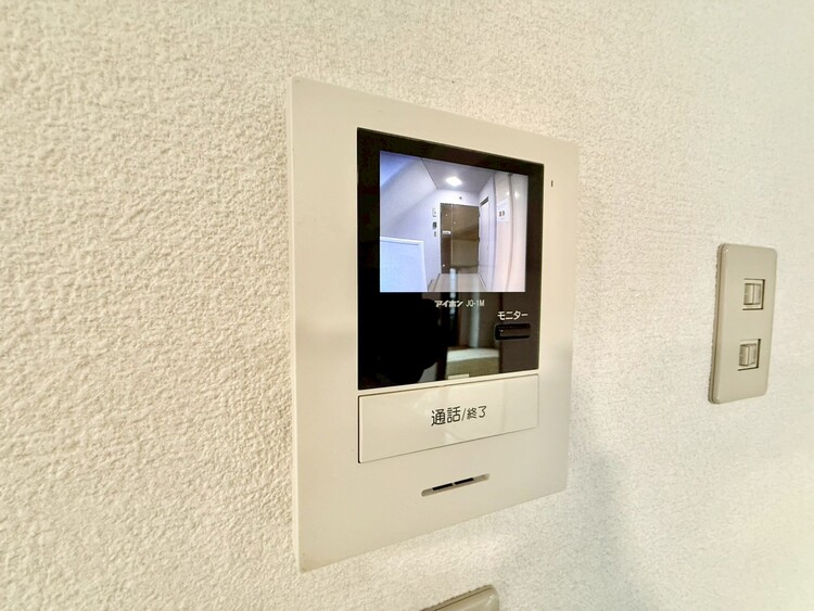 その他 誰が来てもわかる様にモニター付きインターホンを設置。