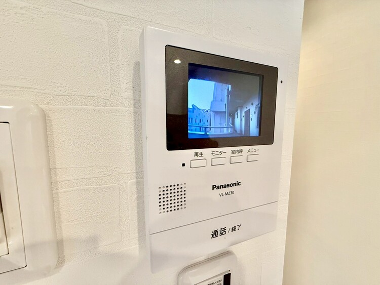 その他 誰が来てもわかる様にモニター付きインターホンを設置。