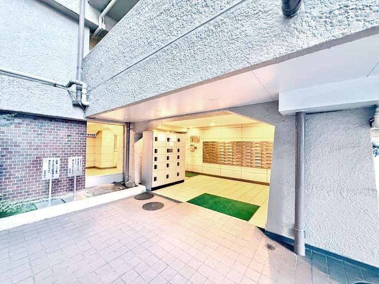 その他 上質感漂う玄関アプローチです。