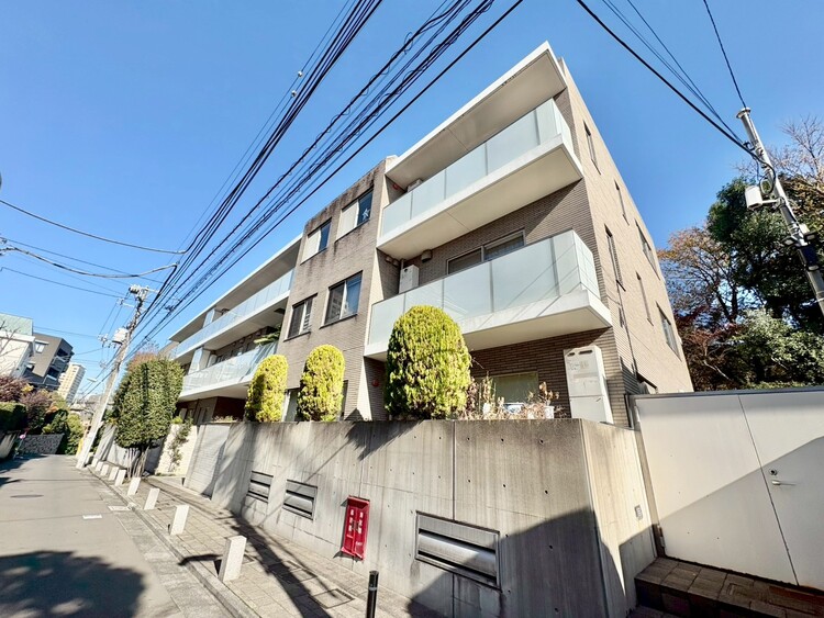 その他 飽きのこないシンプルモダンな外観です。