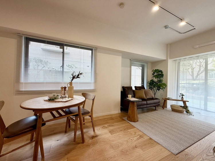 その他 シンプルな内装と偏り過ぎないデザインで統一しました。