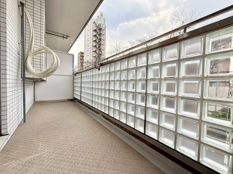 その他 朝の澄んだ空気や、夕方に吹く清々しい風を感じられるバルコニー。