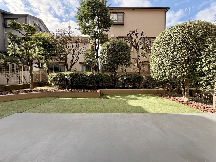 その他 朝の澄んだ空気や、夕方に吹く清々しい風を感じられるバルコニー。