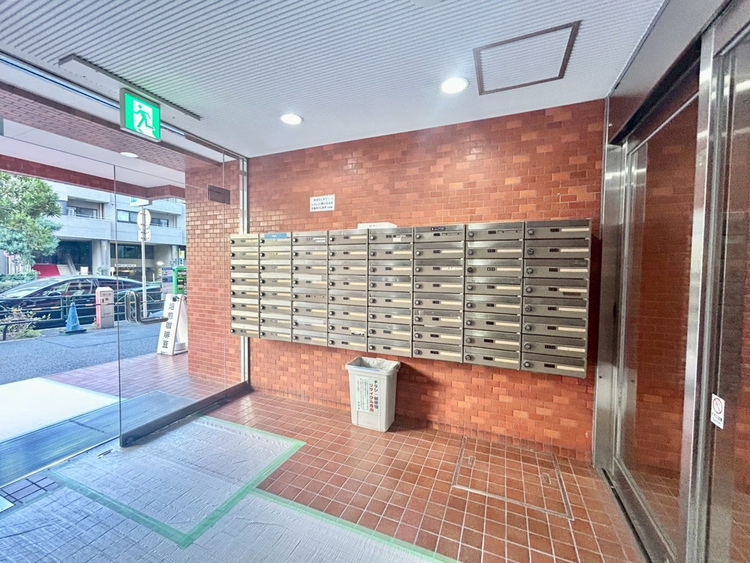 その他 館内は静寂な中が保たれており、管理が行き届いている印象を受けました。