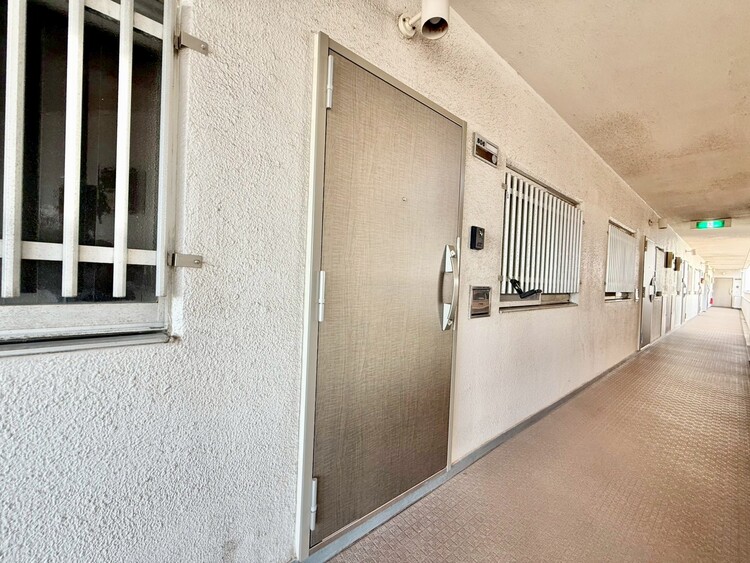 その他 清潔感のある落ち着いた雰囲気の玄関です。