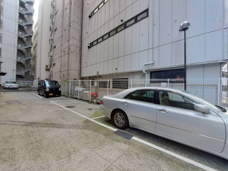 その他 駐車スペースが嬉しいですね。※空き状況は都度ご確認下さい。