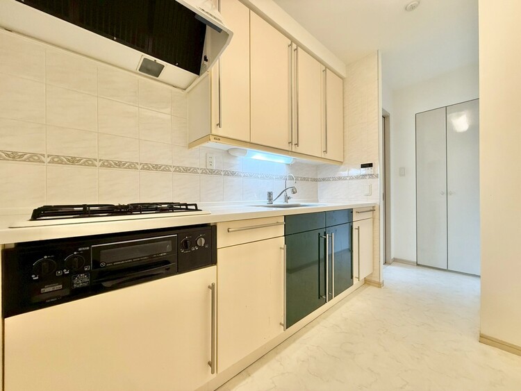 その他 開放感のあるキッチンスペース。調理をしながら、会話も弾みそうですね。