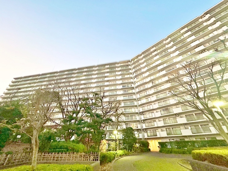 その他 飽きのこないシンプルモダンな外観です。