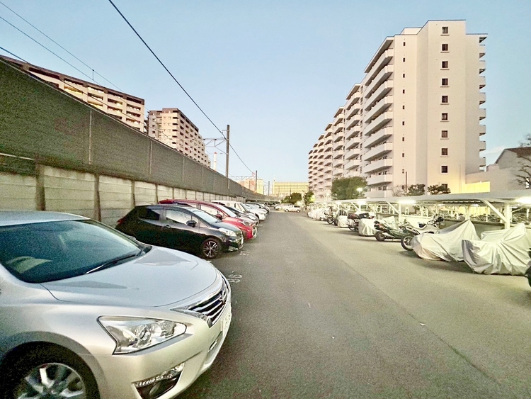 その他 駐車スペースが嬉しいですね。※空き状況は都度ご確認下さい。